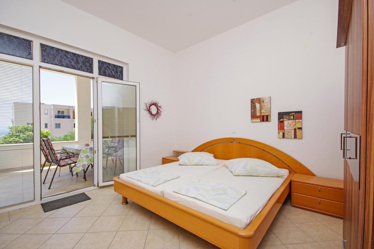 Matanovi Dvori Md Apartments Makarska Eksteriør billede