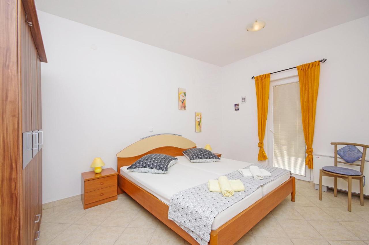 Matanovi Dvori Md Apartments Makarska Eksteriør billede