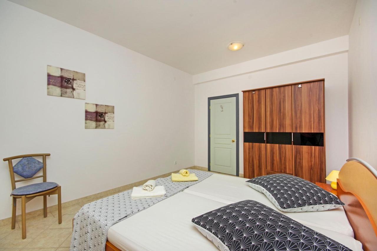Matanovi Dvori Md Apartments Makarska Eksteriør billede