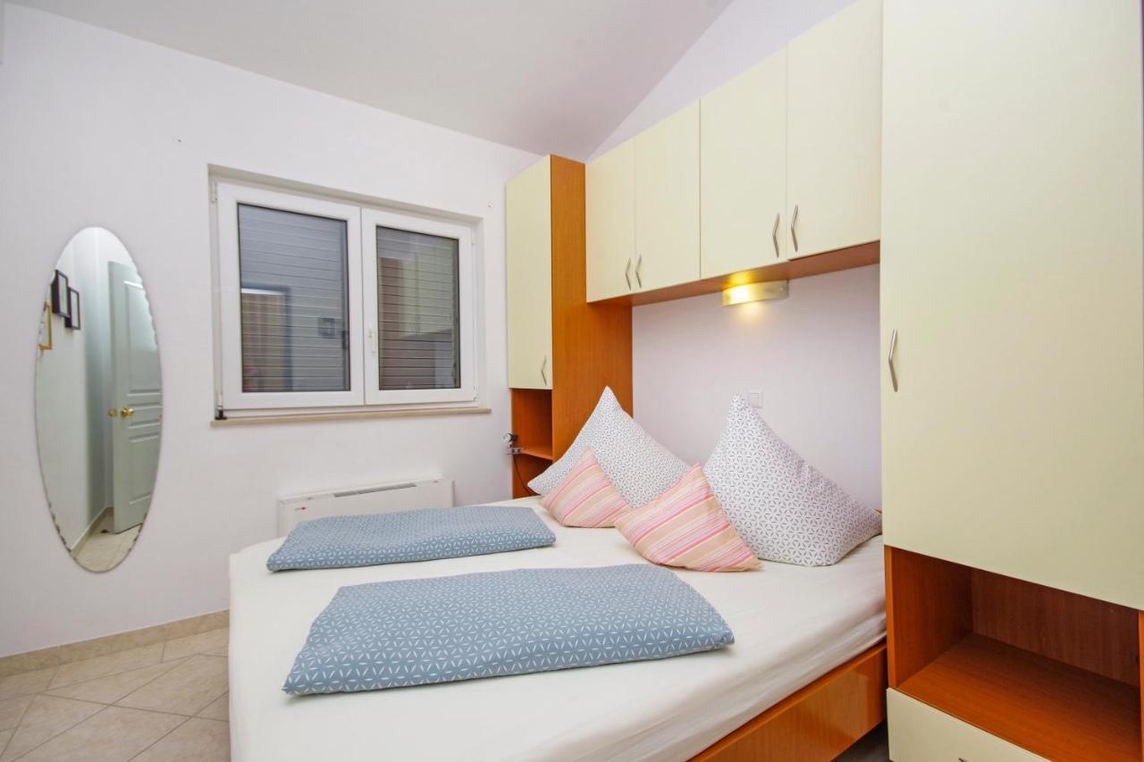 Matanovi Dvori Md Apartments Makarska Eksteriør billede